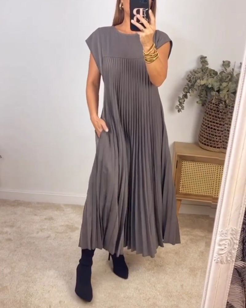 Ärmelloses einfaches elegantes plissiertes Kleid