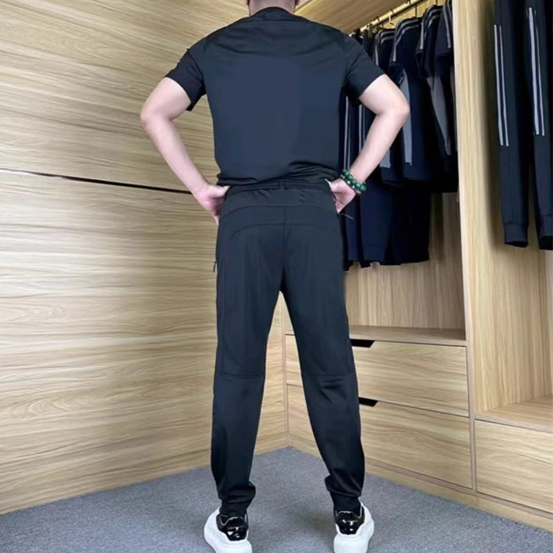Lässiges Stretch-Set für Herren aus Eisseide mit T-Shirt und Hose