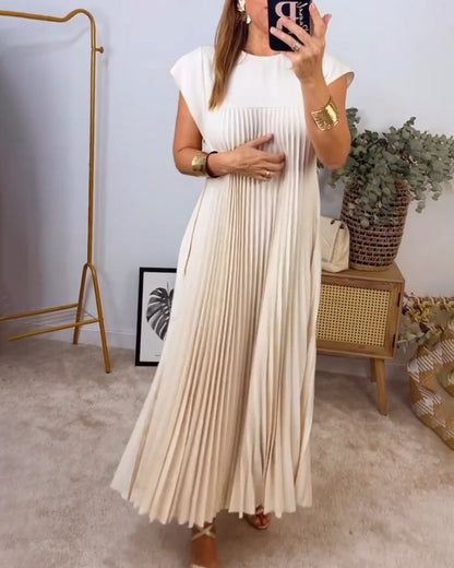Ärmelloses einfaches elegantes plissiertes Kleid