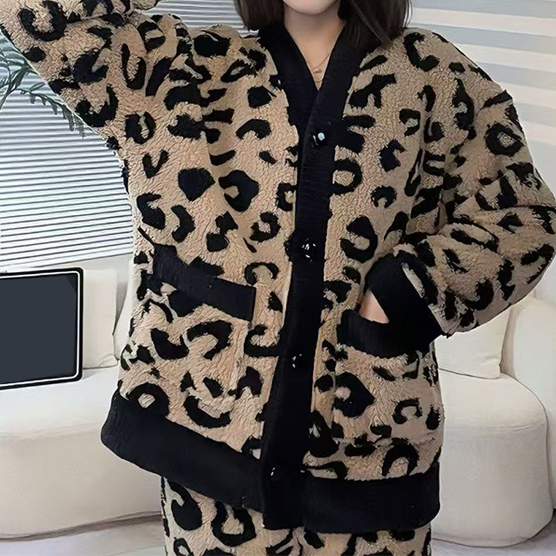 Damen-Winterpyjama-Set mit Leopardenmuster