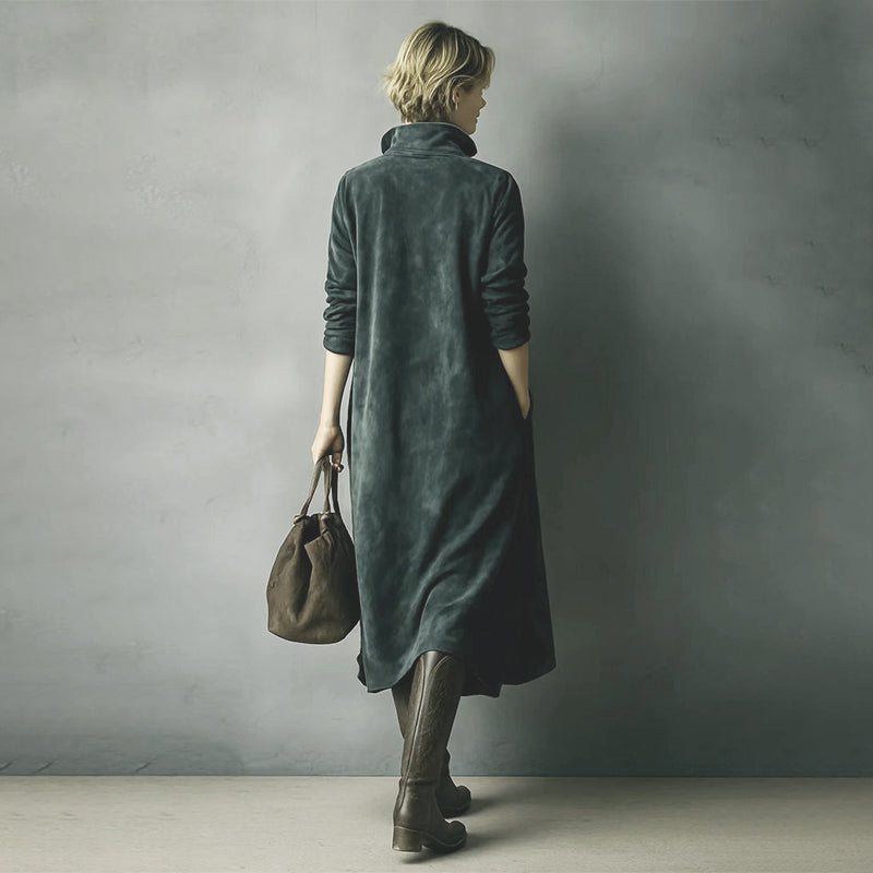 Damenkleid aus Kunstwildleder mit V-Ausschnitt und langen Ärmeln