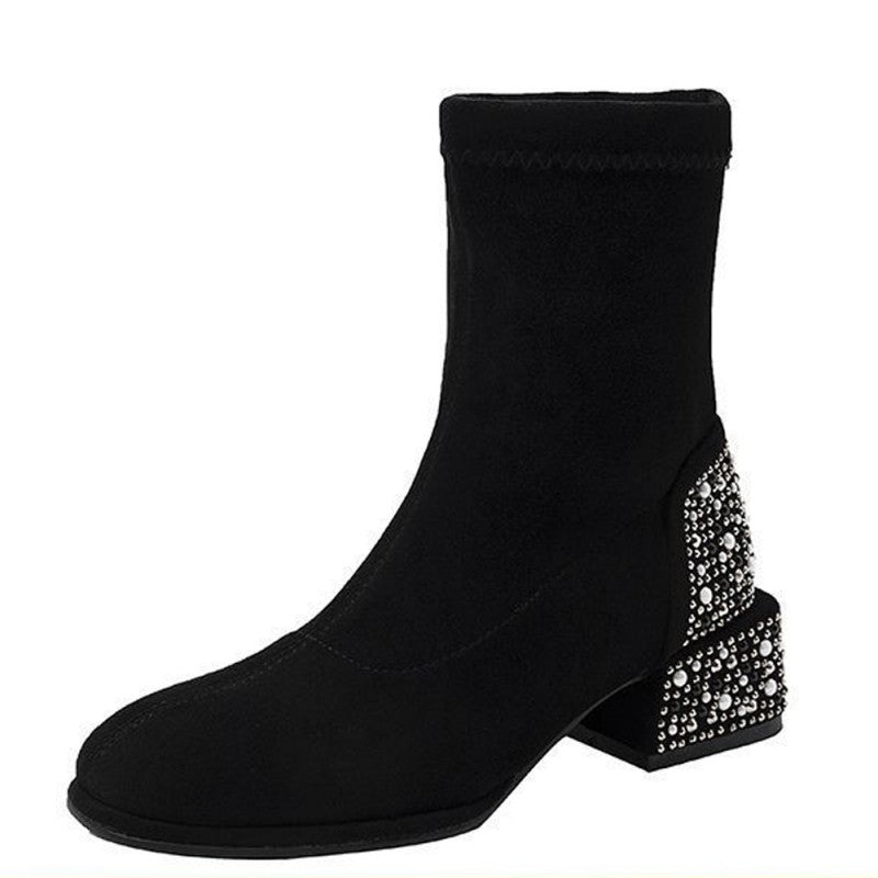 Stylische elegante glänzende Stiefeletten für Damen