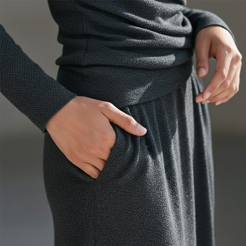 Eleganter Damen-Zweiteiler: Langarmshirt mit Raffung & Midirock