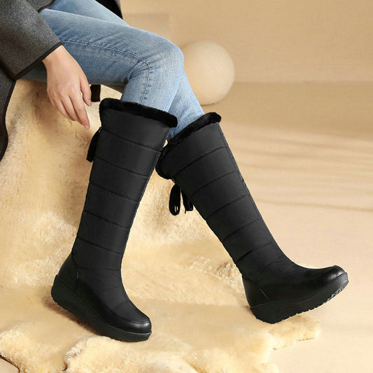Winterfeste, warme, mit Baumwolle gefütterte Schneestiefel
