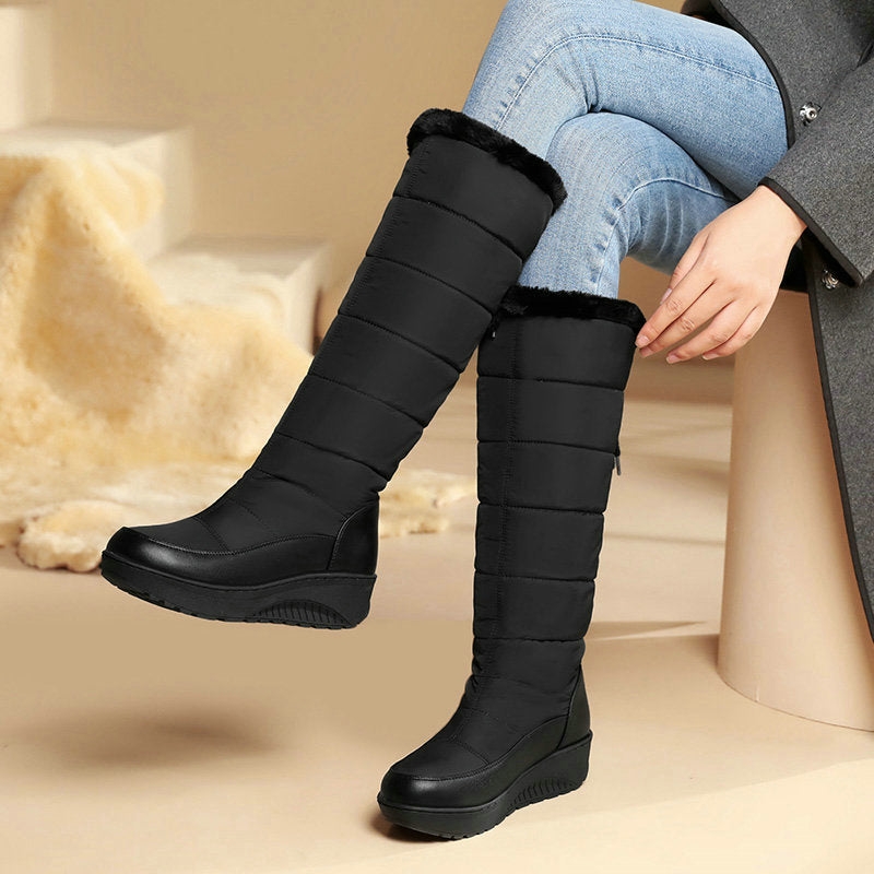 Winterfeste, warme, mit Baumwolle gefütterte Schneestiefel