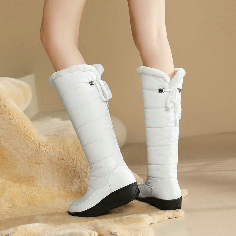 Winterfeste, warme, mit Baumwolle gefütterte Schneestiefel