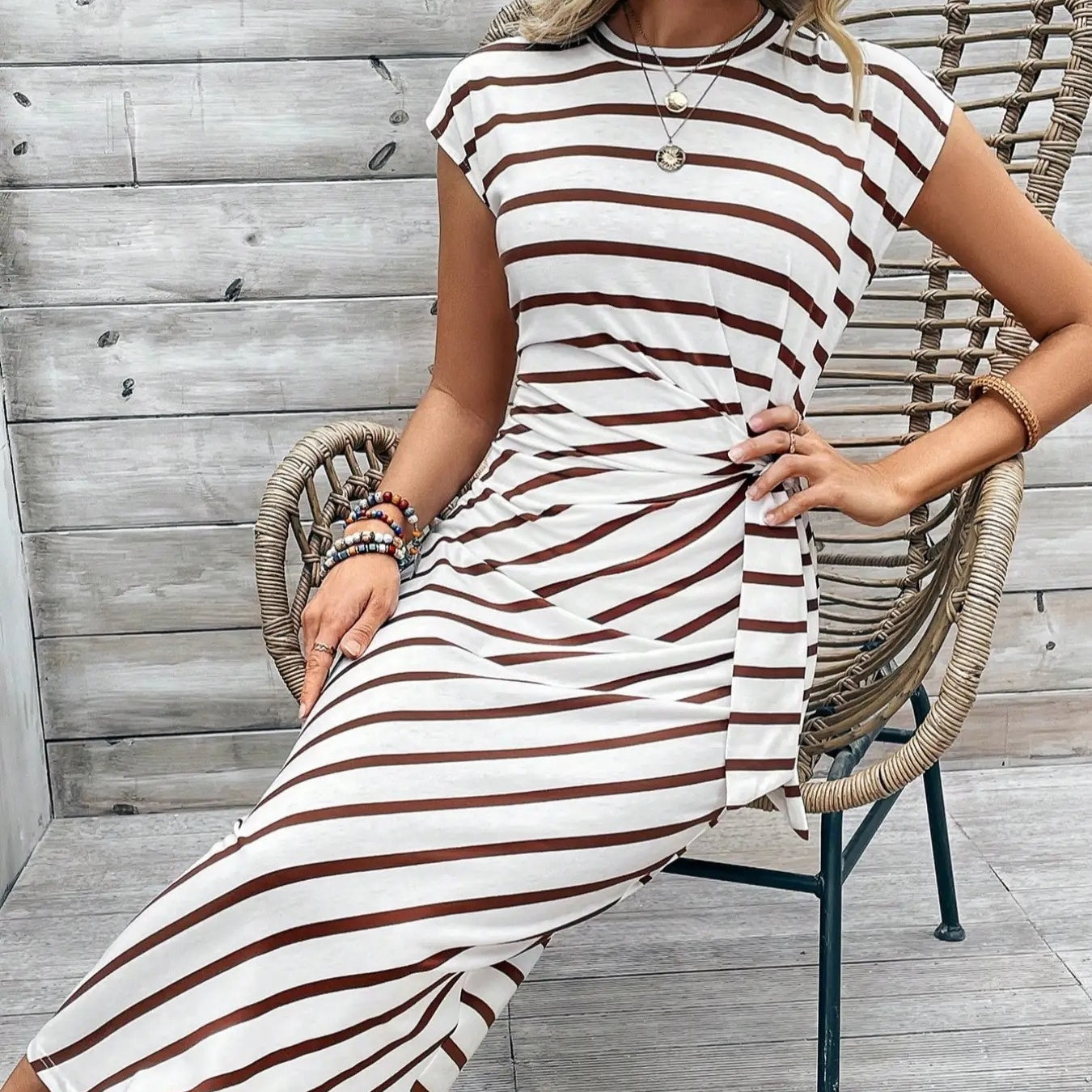 💕 Elegantes Damenkleid mit Bindegürtel