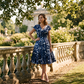 Elegantes bedrucktes Damenkleid mit Taschen