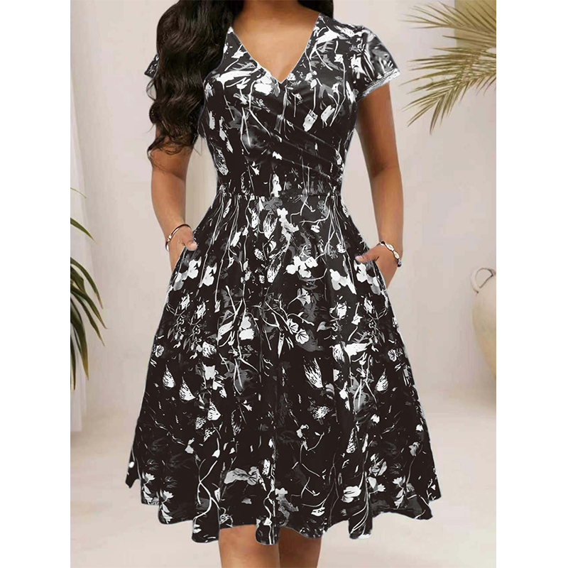 Elegantes bedrucktes Damenkleid mit Taschen