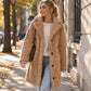 📢🎉50%Rabatt!!!🛍️✨ Warmer Plüsch-Knopfleisten-Lapellenmantel für Damen